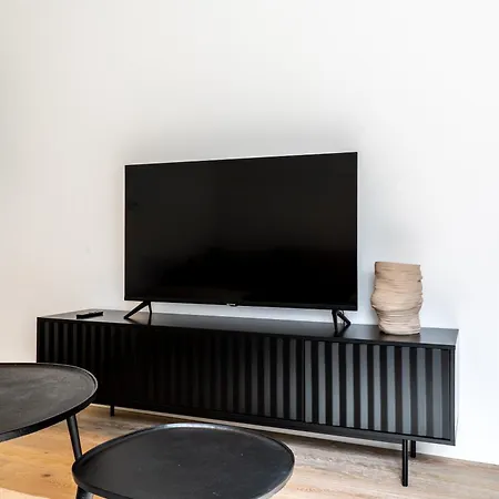 Lussuoso + Palestra Privata מילאנו